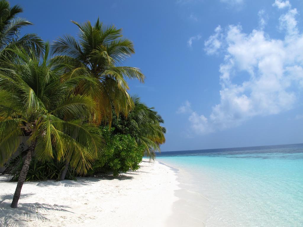 Beach Palace Hulhumale Exterior photo
